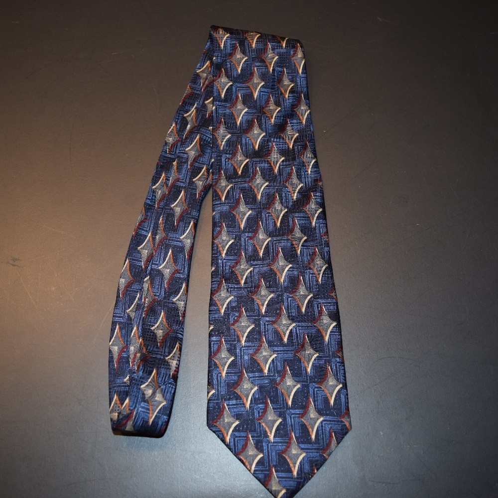 Bill Blass Black Label Tie